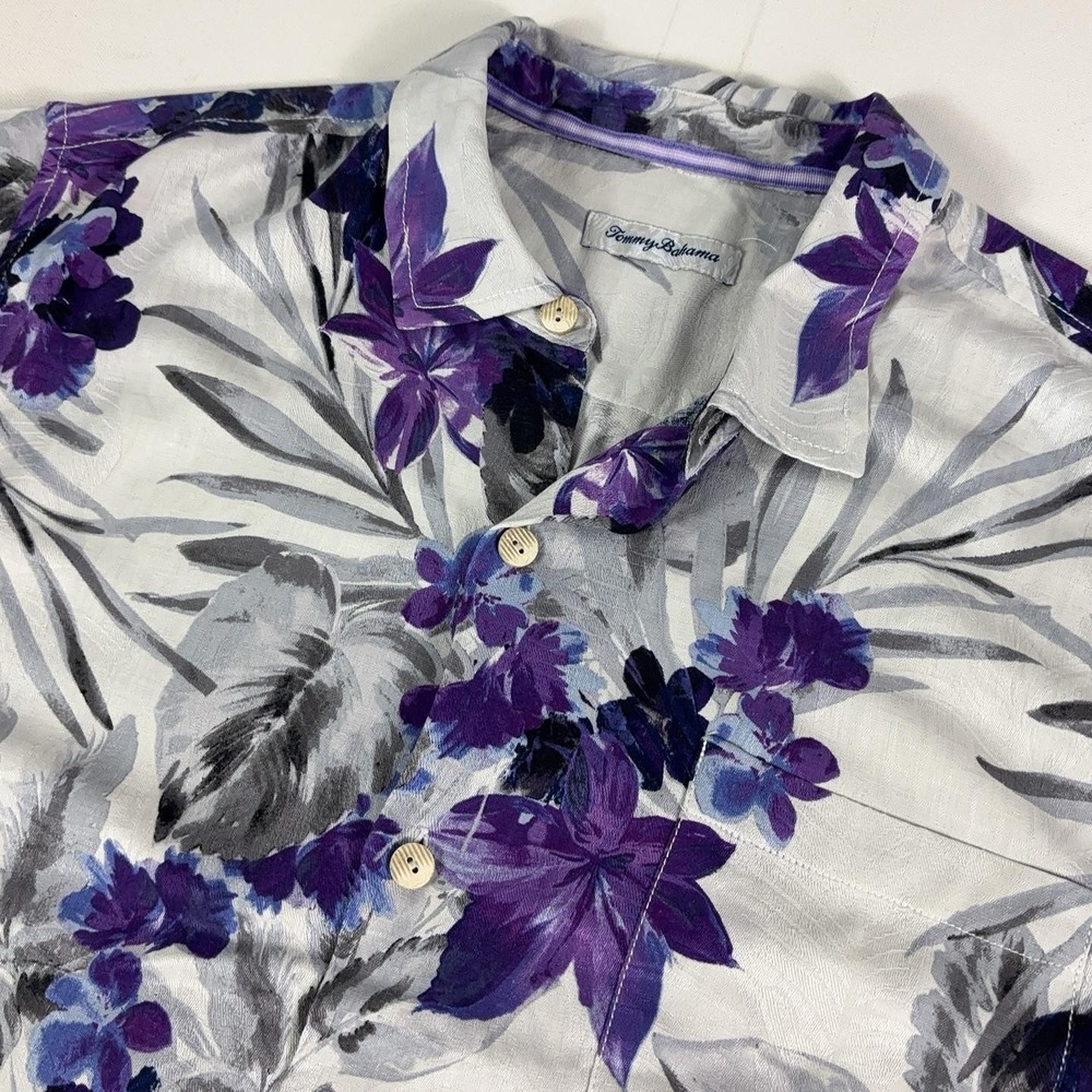 Tommy Bahama Shirt Mens XL Purple Silk Floral Hawaiian Short Sleeve Button Up